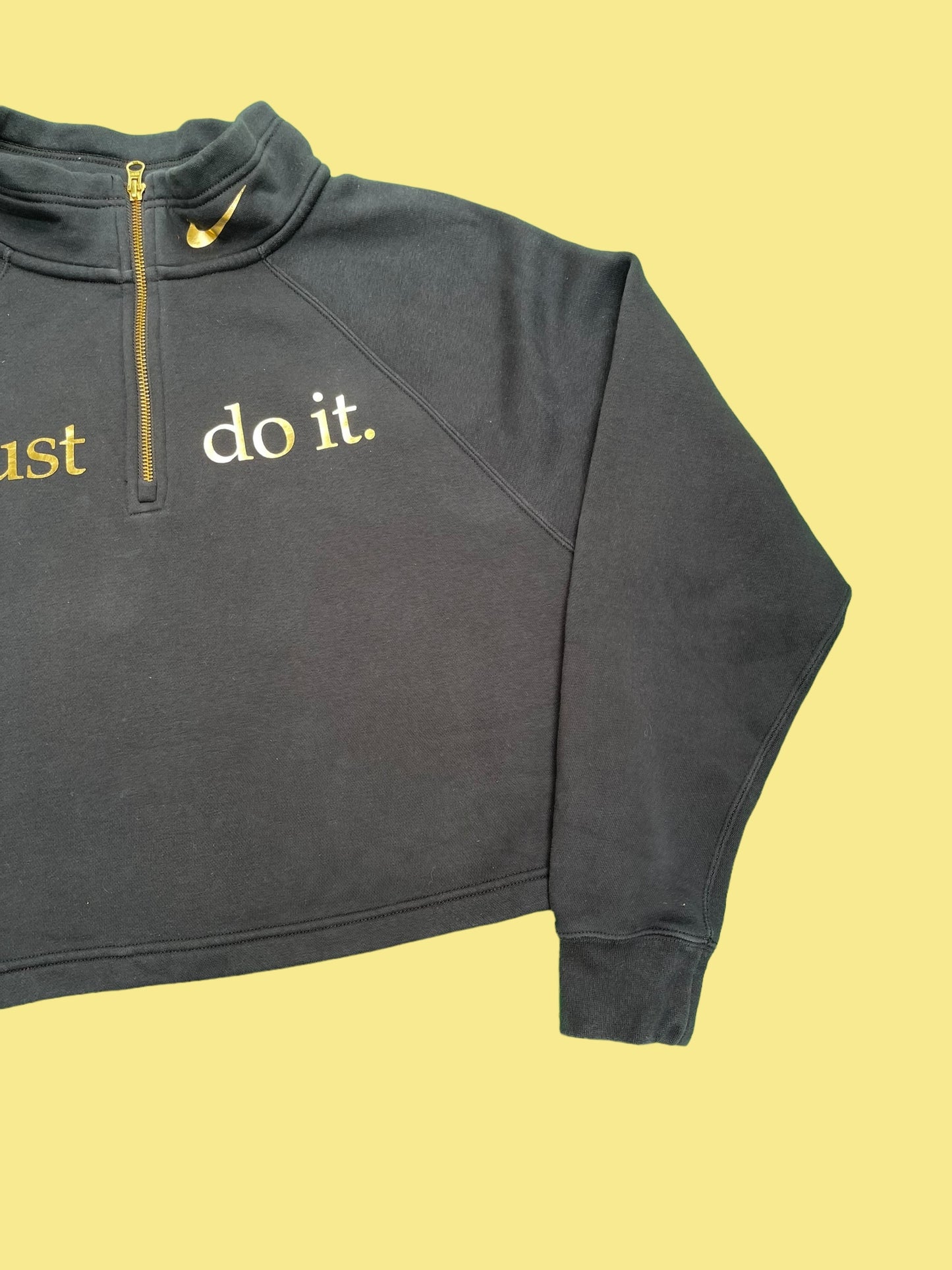 WOMENS NIKE QUARTERZIP (M)