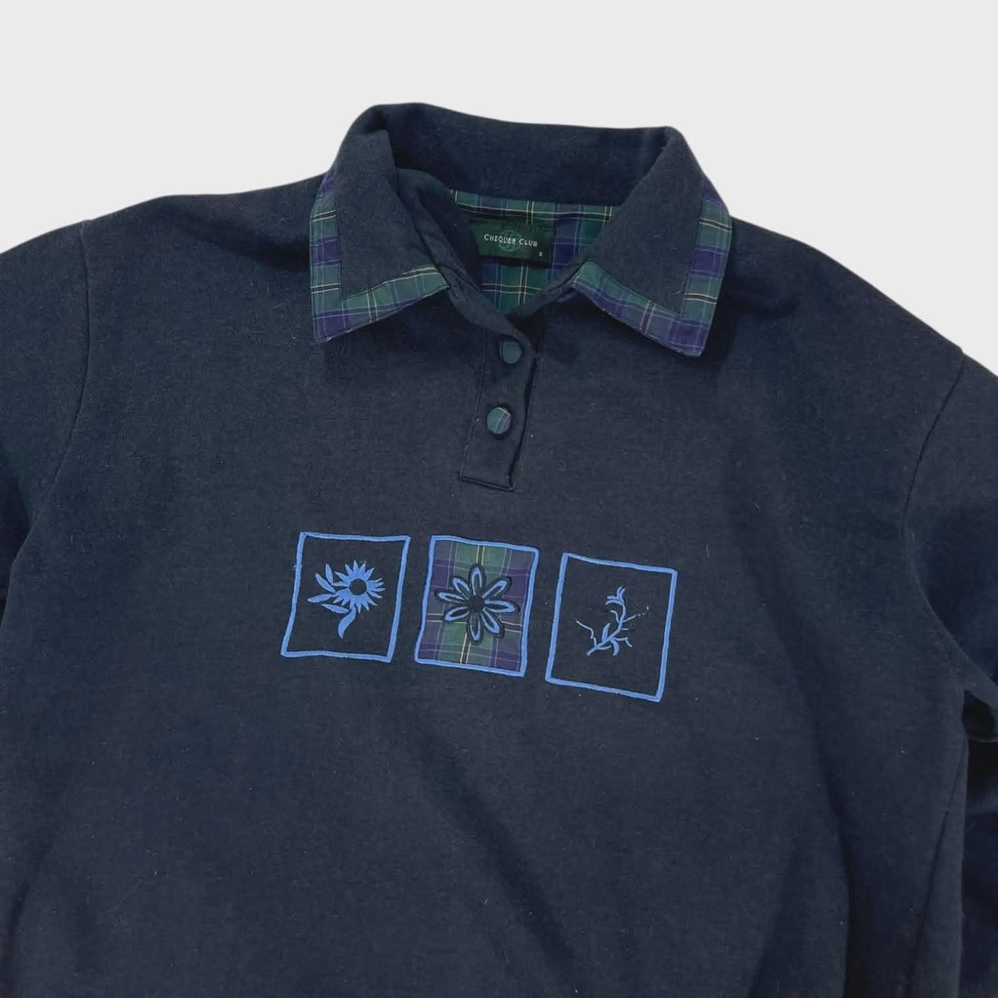 CHEQUER CLUB BLACK POLO SHIRT WITH FLORAL EMBROIDERY AND PLAID COLLAR (S-M)