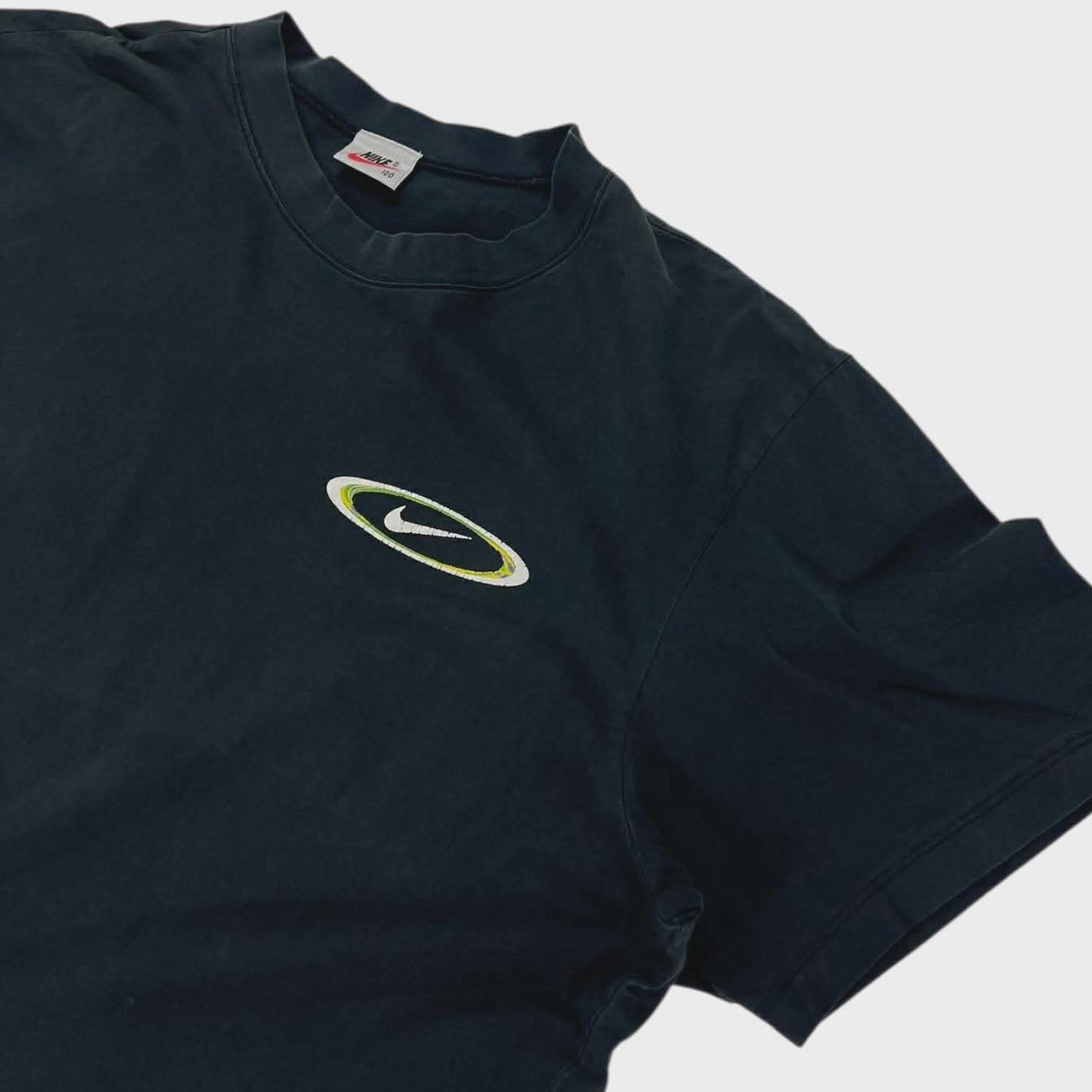 NIKE BLACK VINTAGE 90S TEE (M-L)
