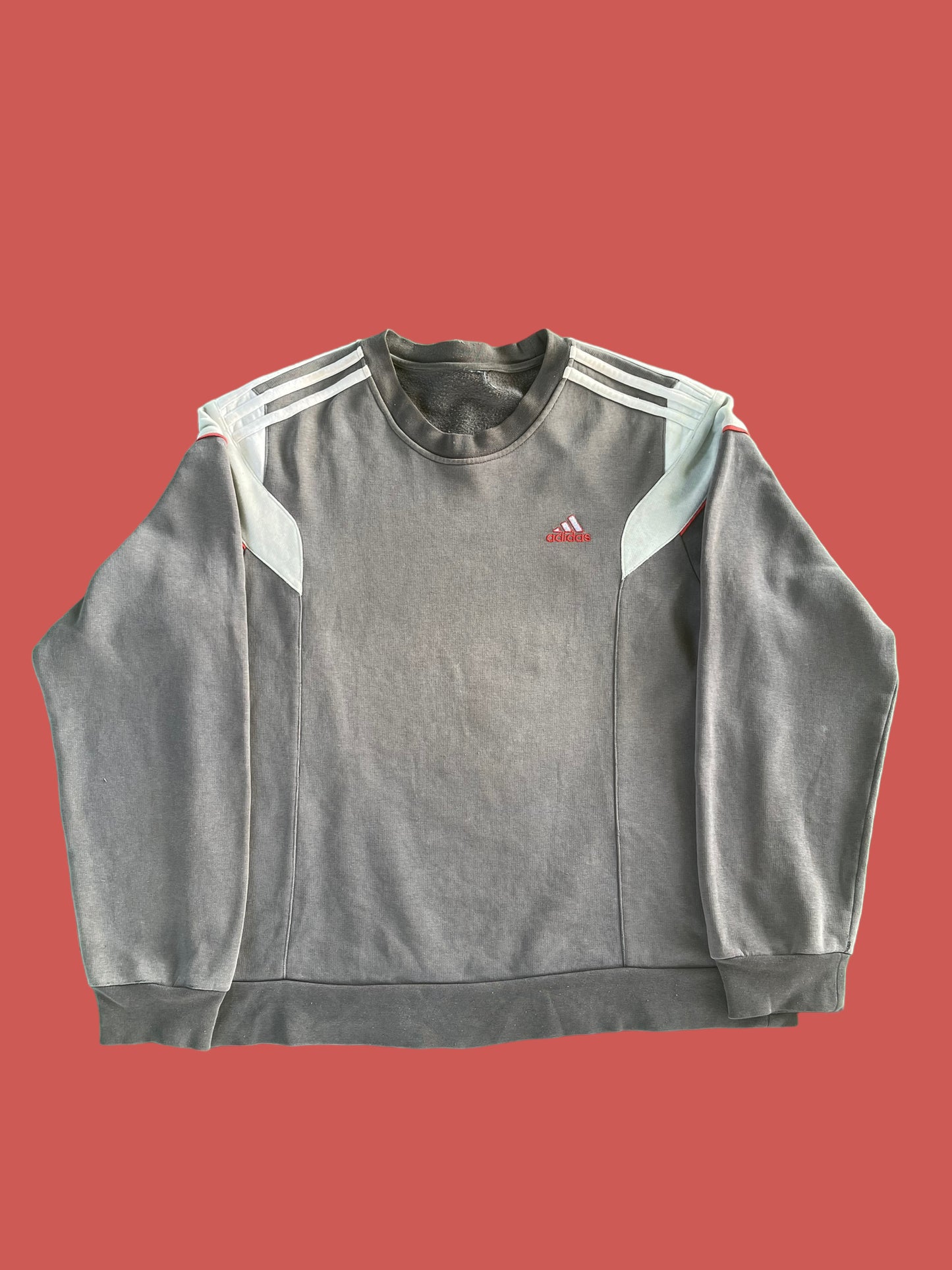 VINTAGE ADIDAS CREWNECK (L)