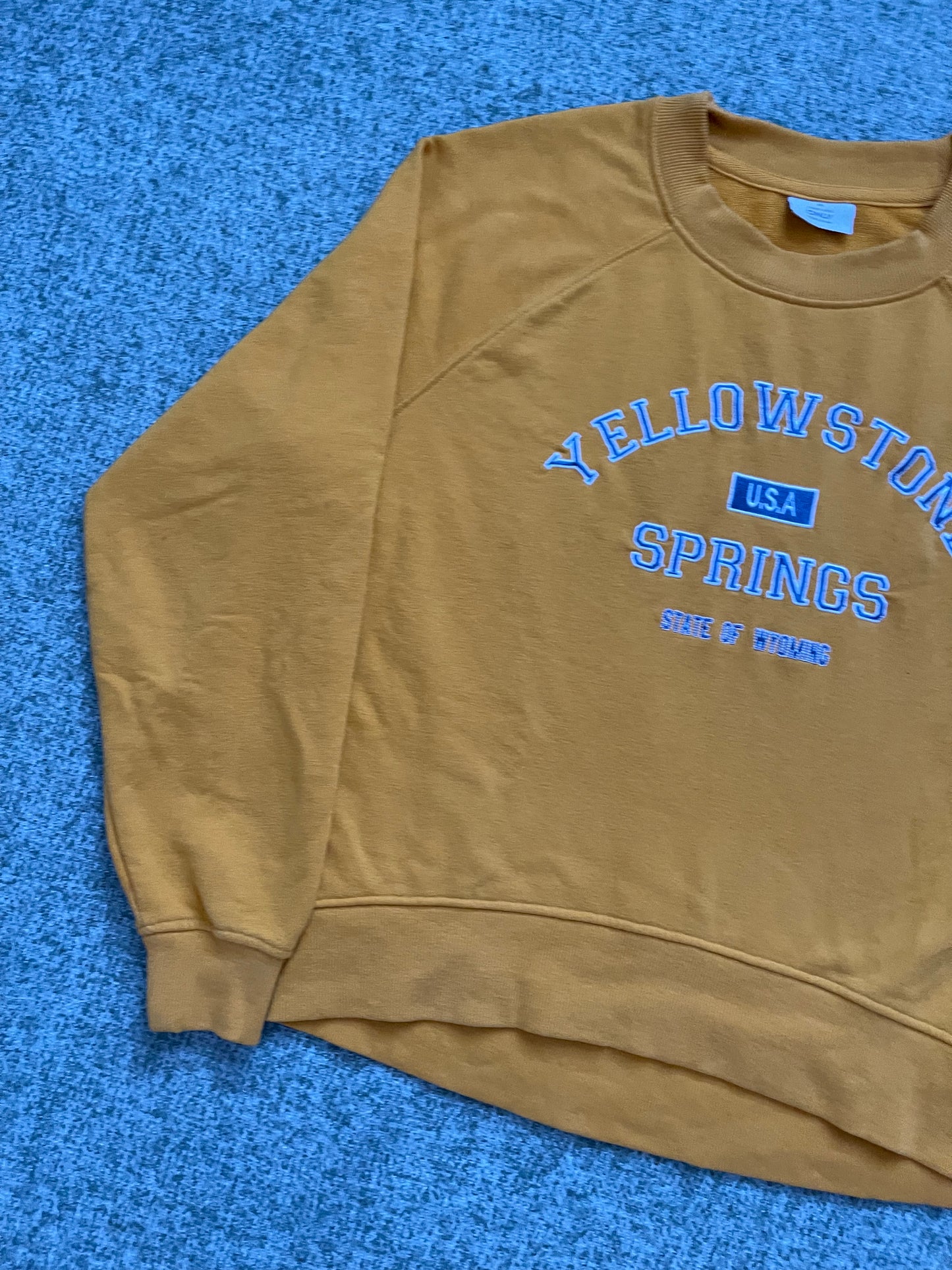 YELLOWSTONE CREWNECK (M)