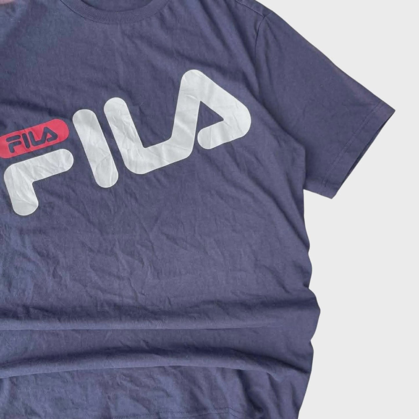 FILA PURPLE GRAPHIC TEE (S-M)
