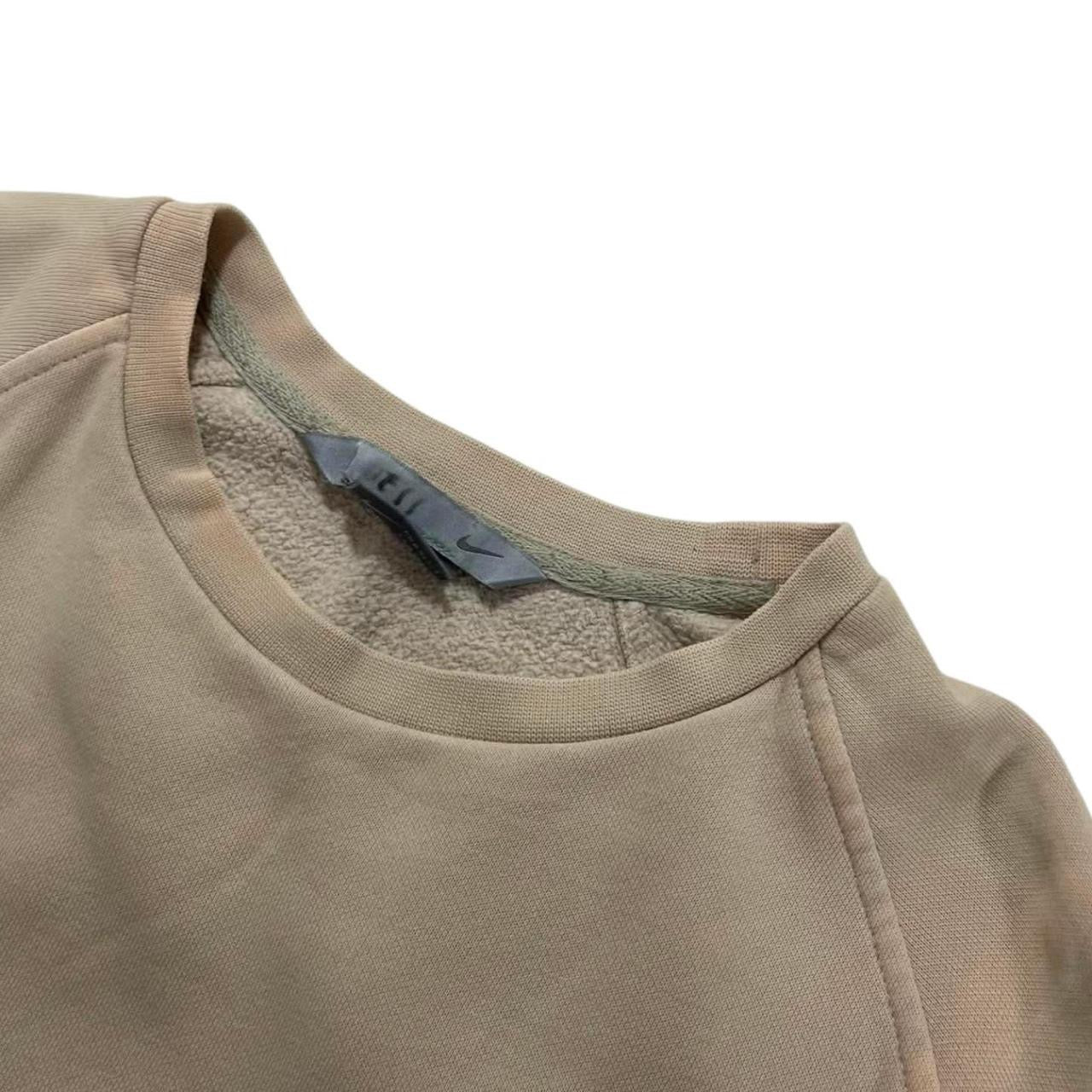 VINTAGE NIKE TAN CREWNECK (L)