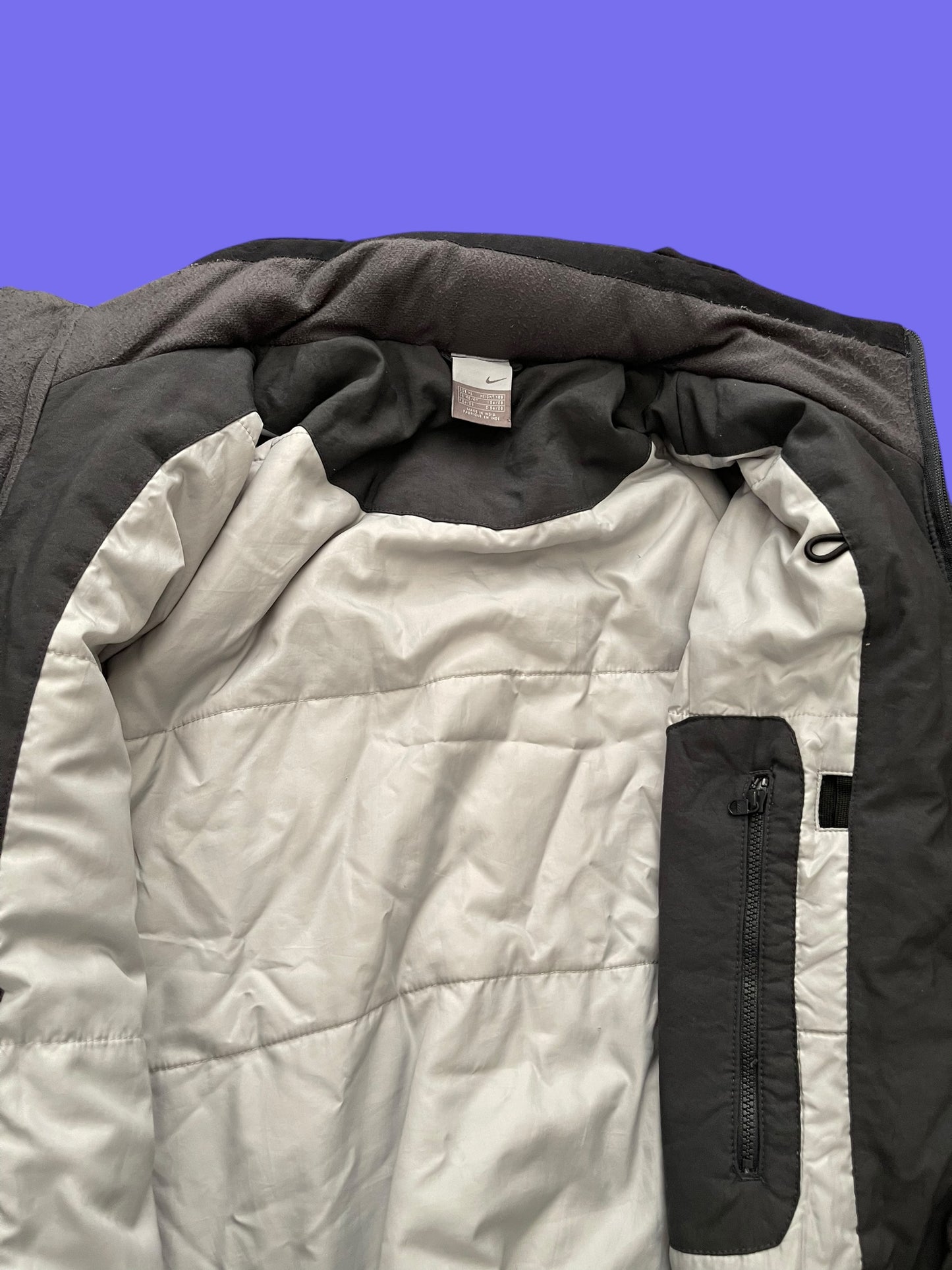 VINTAGE NIKE PUFFER JACKET (XL)