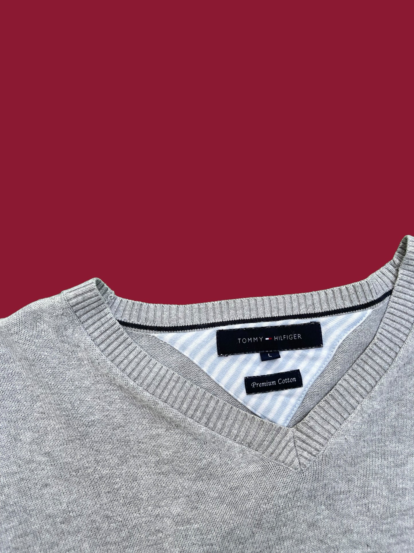 TOMMY HILFIGER SWEATER (L)