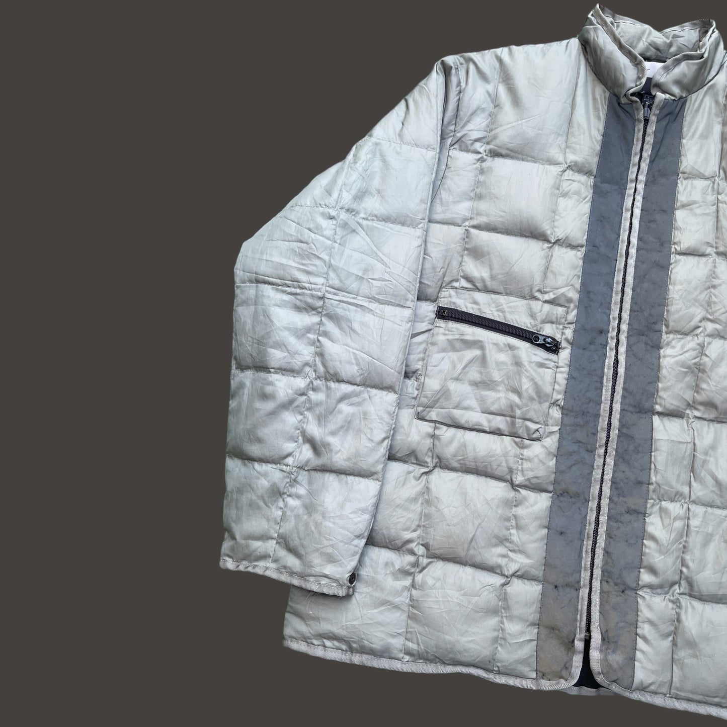 VINTAGE OLIVE NIKE PUFFER JACKET (L)