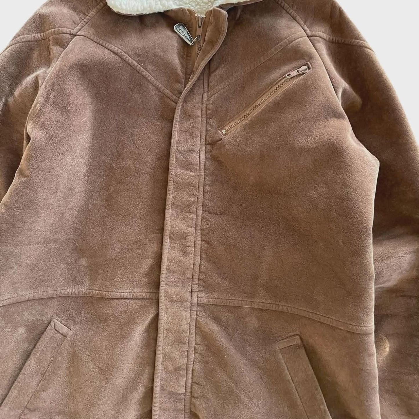 VINTAGE OUTDOOR UNLIMITED LONDON FOG BROWN SUEDE JACKET WITH FUR LINING (L)