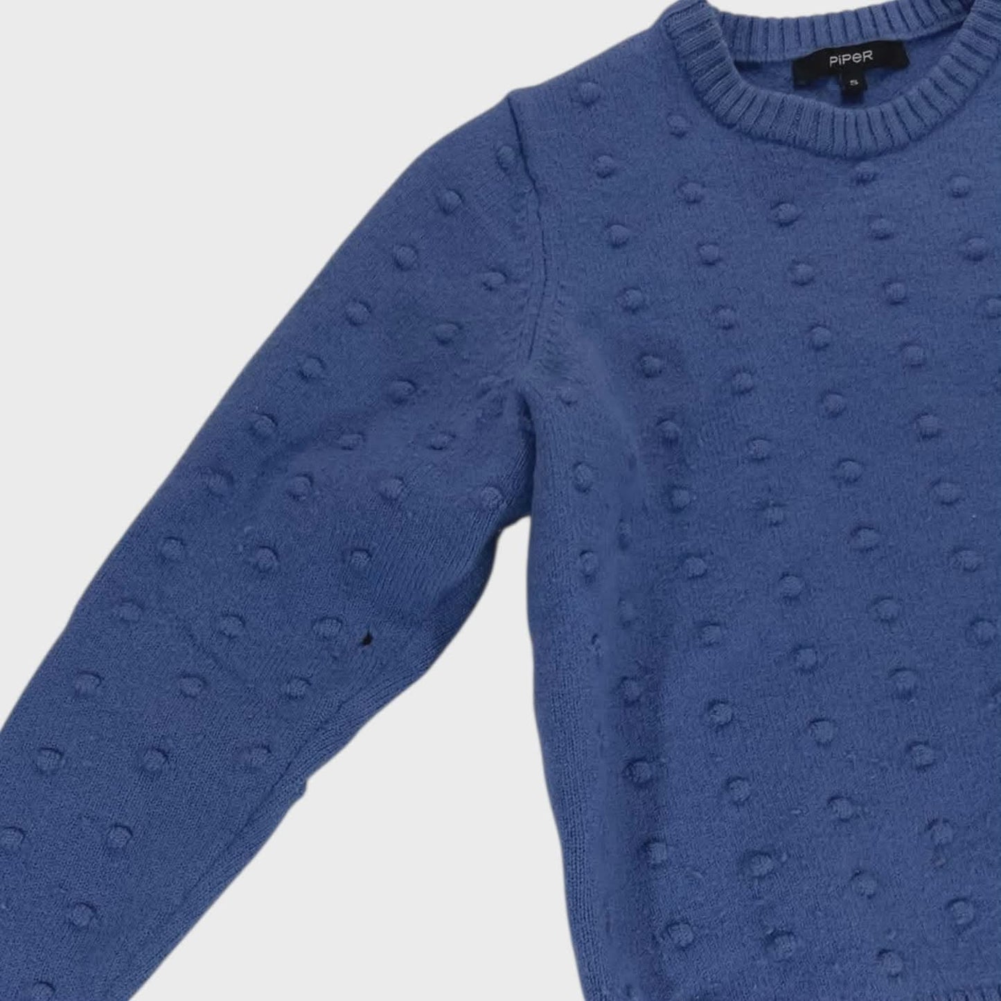 PIPER BLUE KNITTED JUMPER WITH A TEXTURED PATTERN (S)