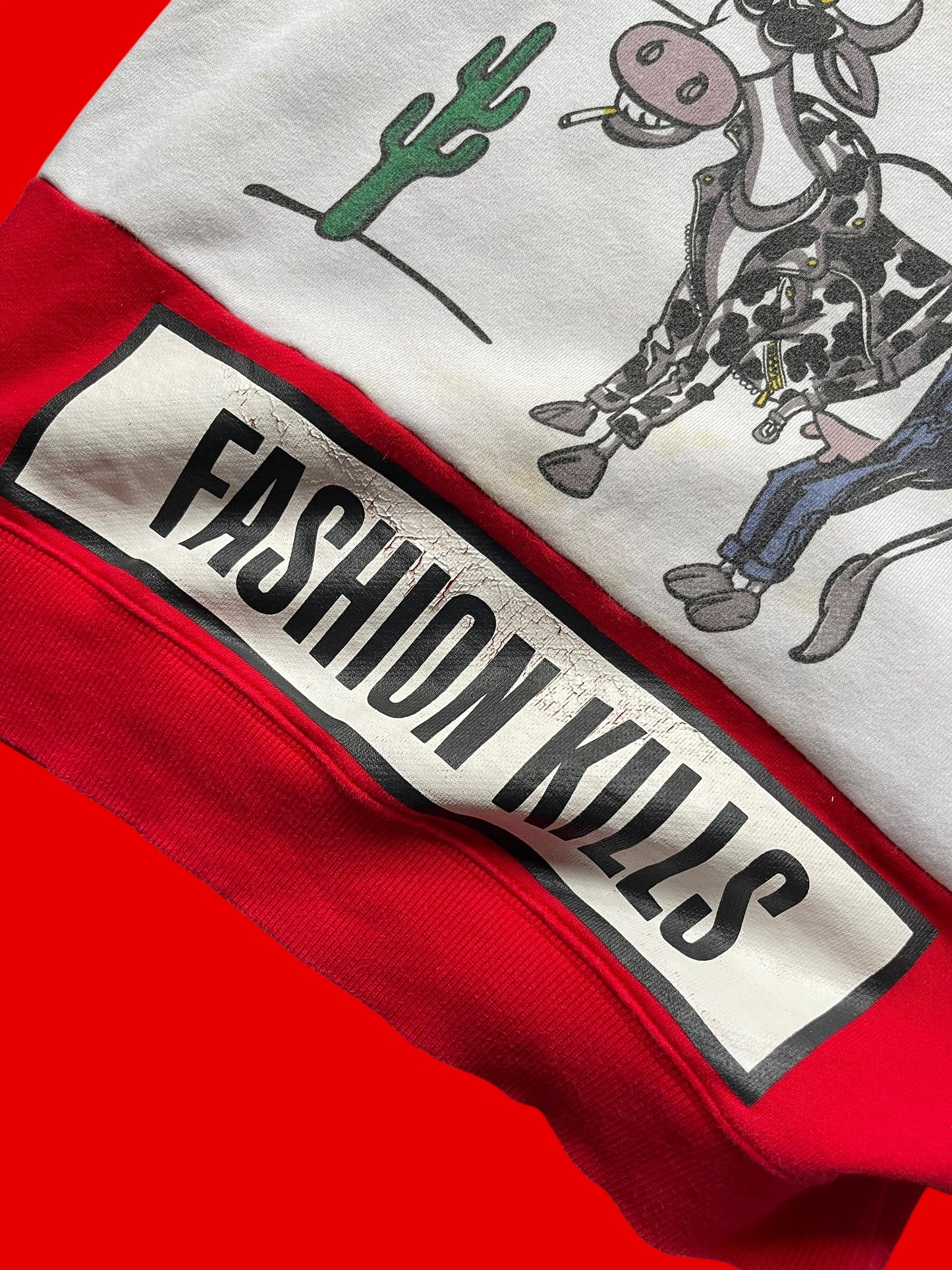 VINTAGE MOSCHINO CREWNECK (S/M)