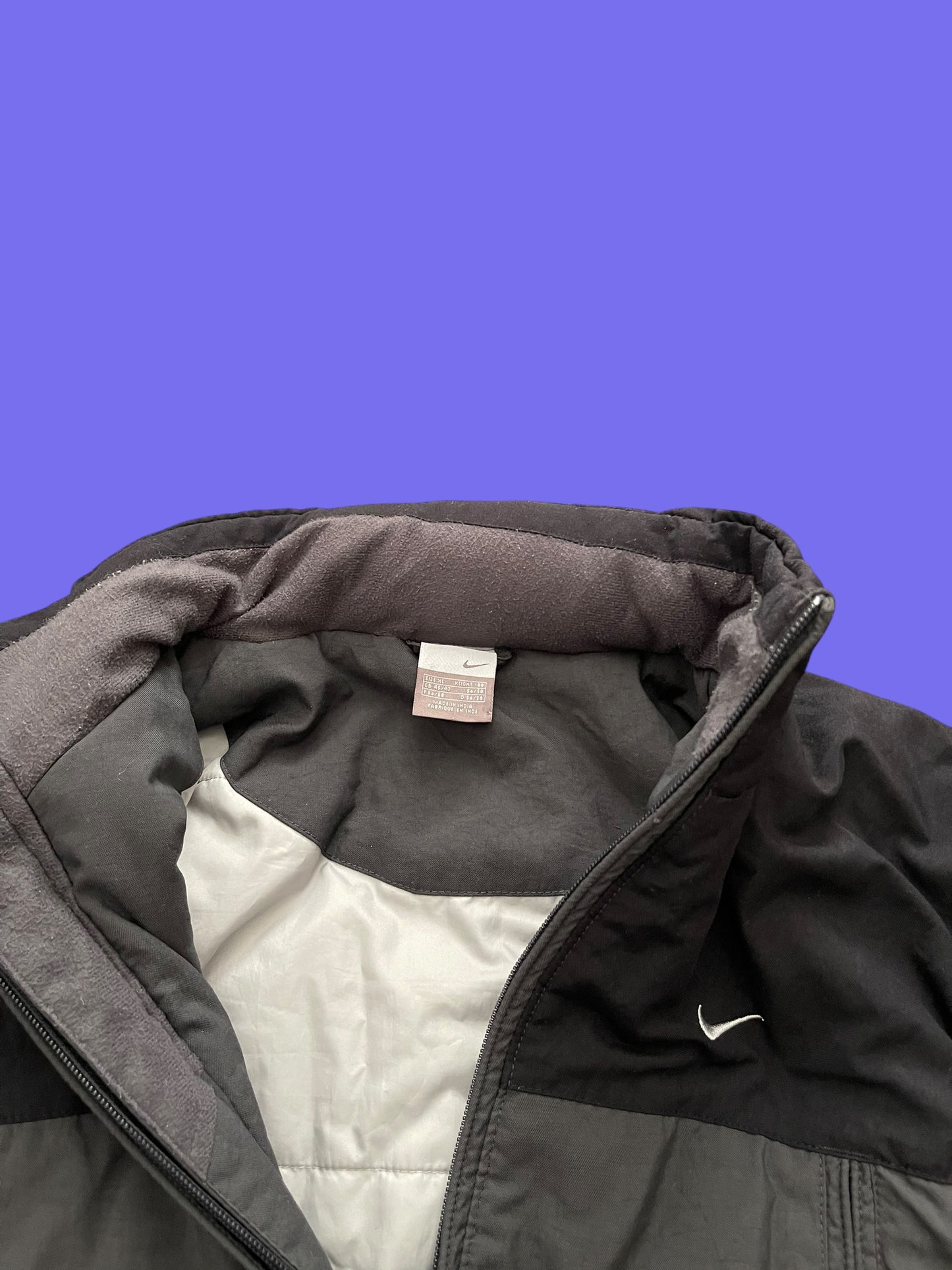 VINTAGE NIKE PUFFER JACKET (XL)