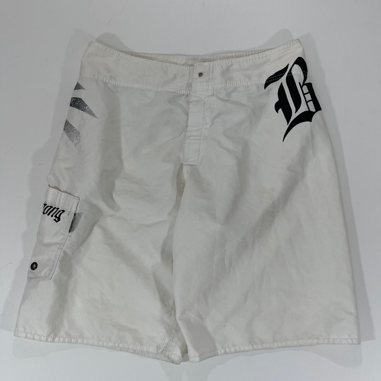 BILLABONG WHITE BOARD SHORTS WITH BLACK ACCENTS (32)