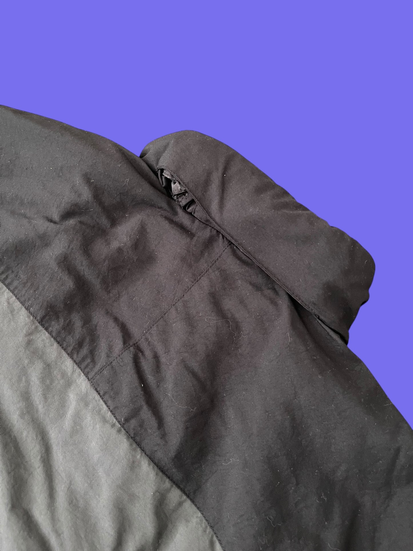 VINTAGE NIKE PUFFER JACKET (XL)