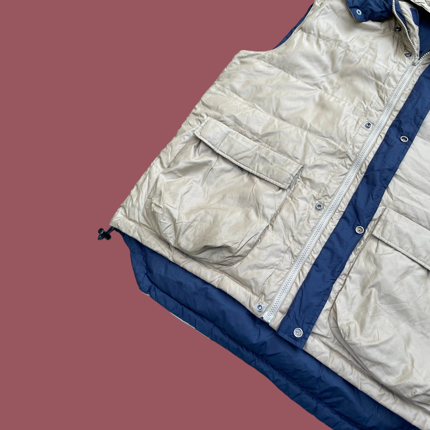 VINTAGE REVERSIBLE TOMMY HILFIGER PUFFER VEST WITH REMOVABLE HOOD (L)