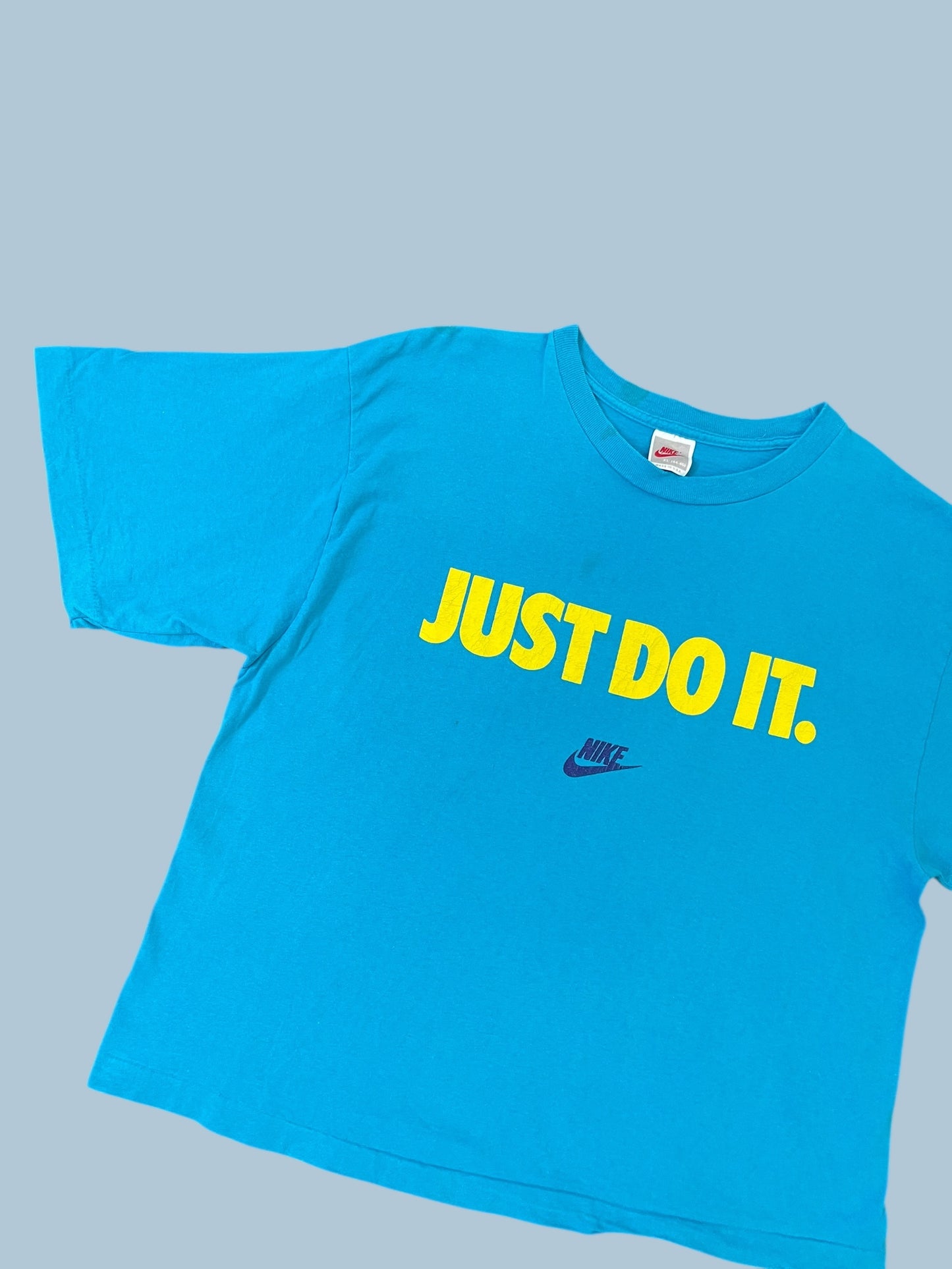 VINTAGE SINGLE STITCHED NIKE SHIRT (M)