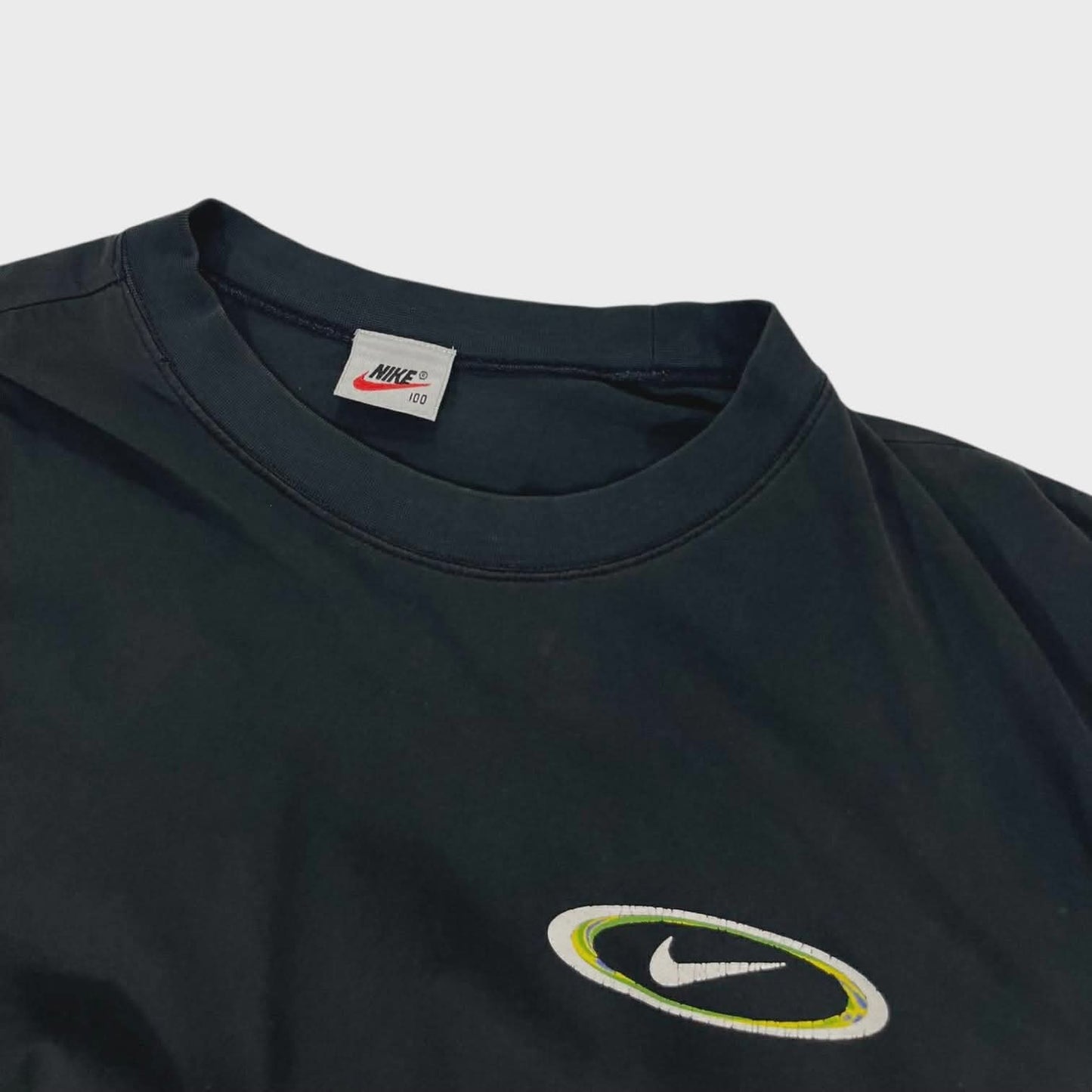 NIKE BLACK VINTAGE 90S TEE (M-L)
