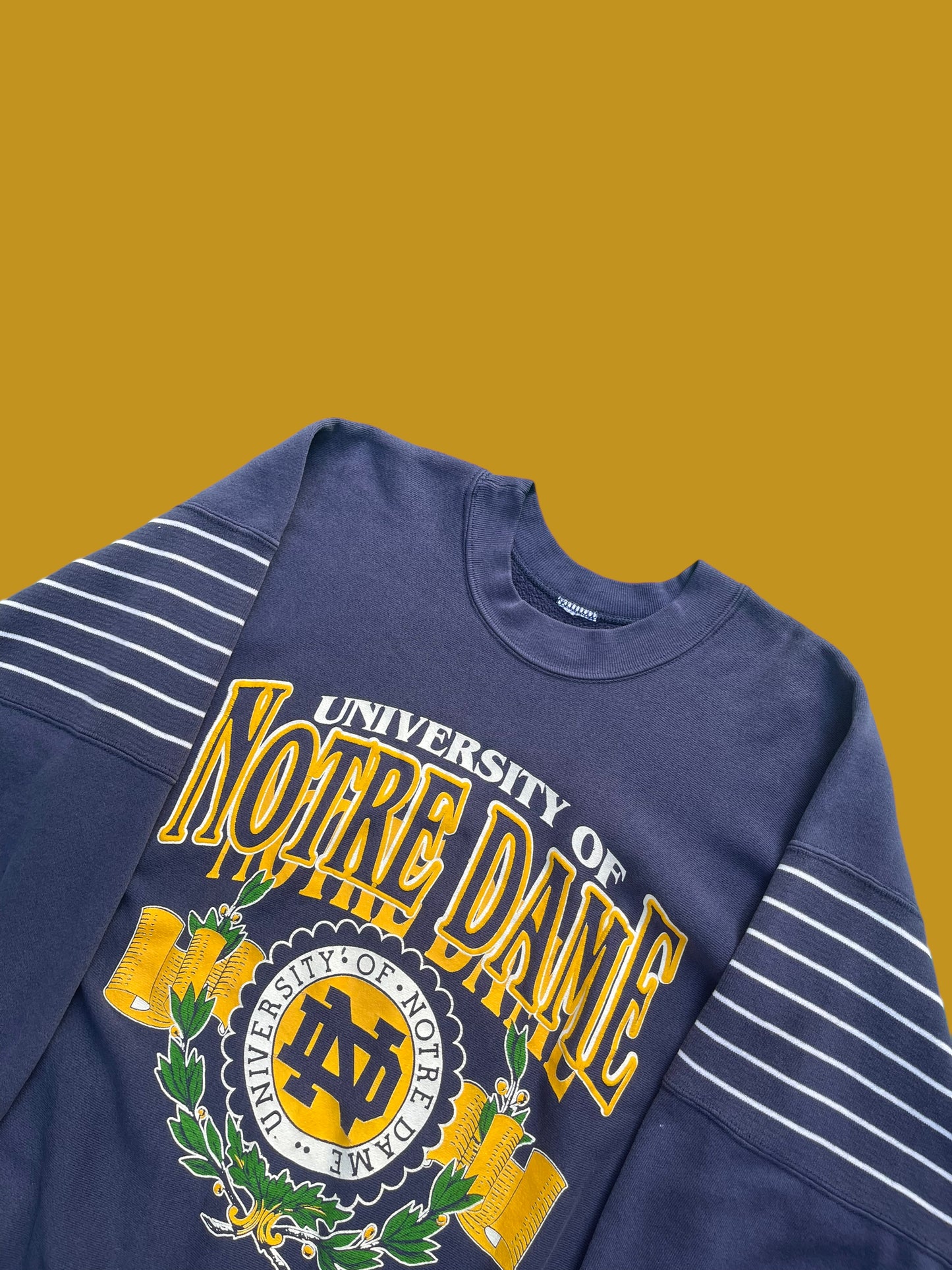 VINTAGE NOTRE DAME CREWNECK (L)