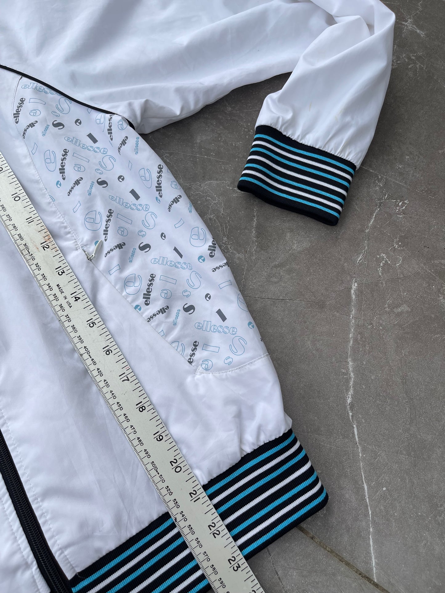 Y2k ELLESSE JACKET (M)