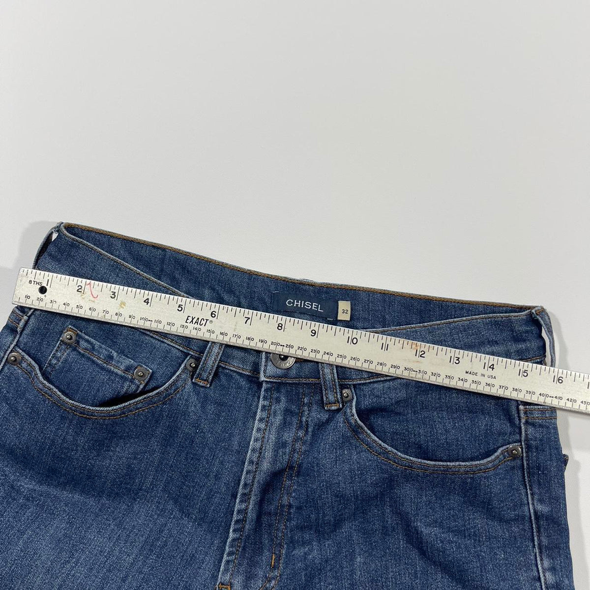 Y2K CHISEL BLUE DENIM JORTS (32)