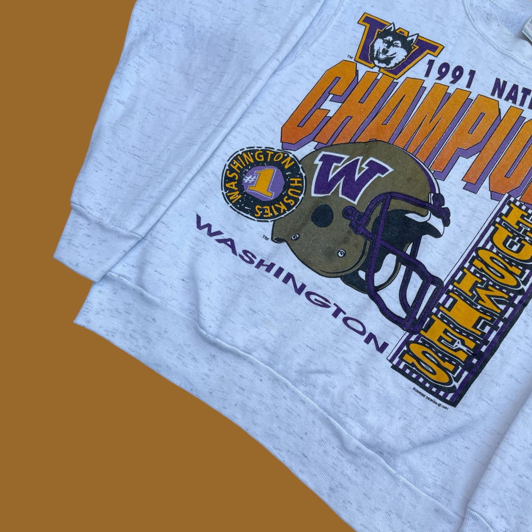 VINTAGE 1991 HUSKIES CHAMPION CREWNECK (M)
