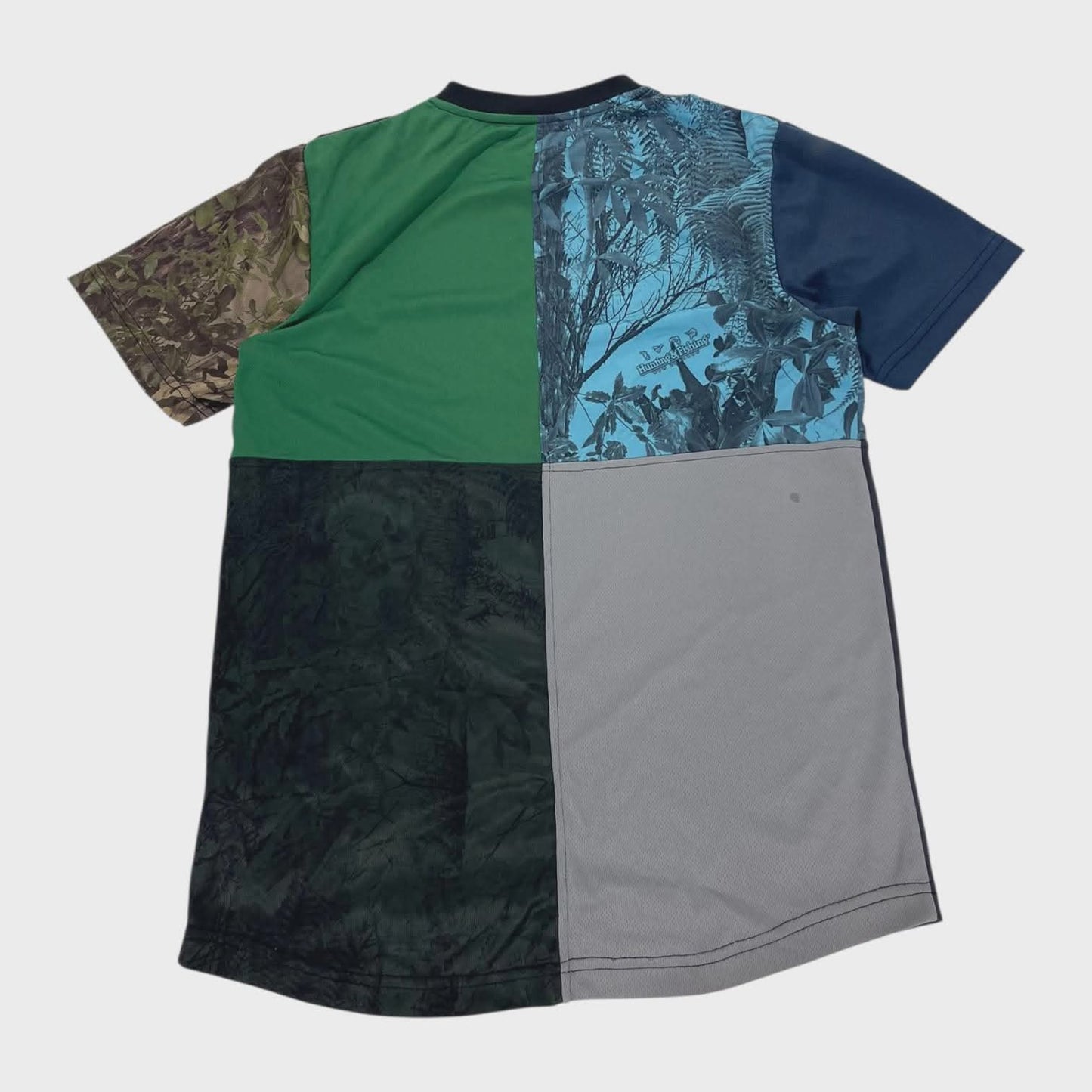 HUNTING & FISHING NEW ZEALAND MULTICOLIURED TEE (S-M)