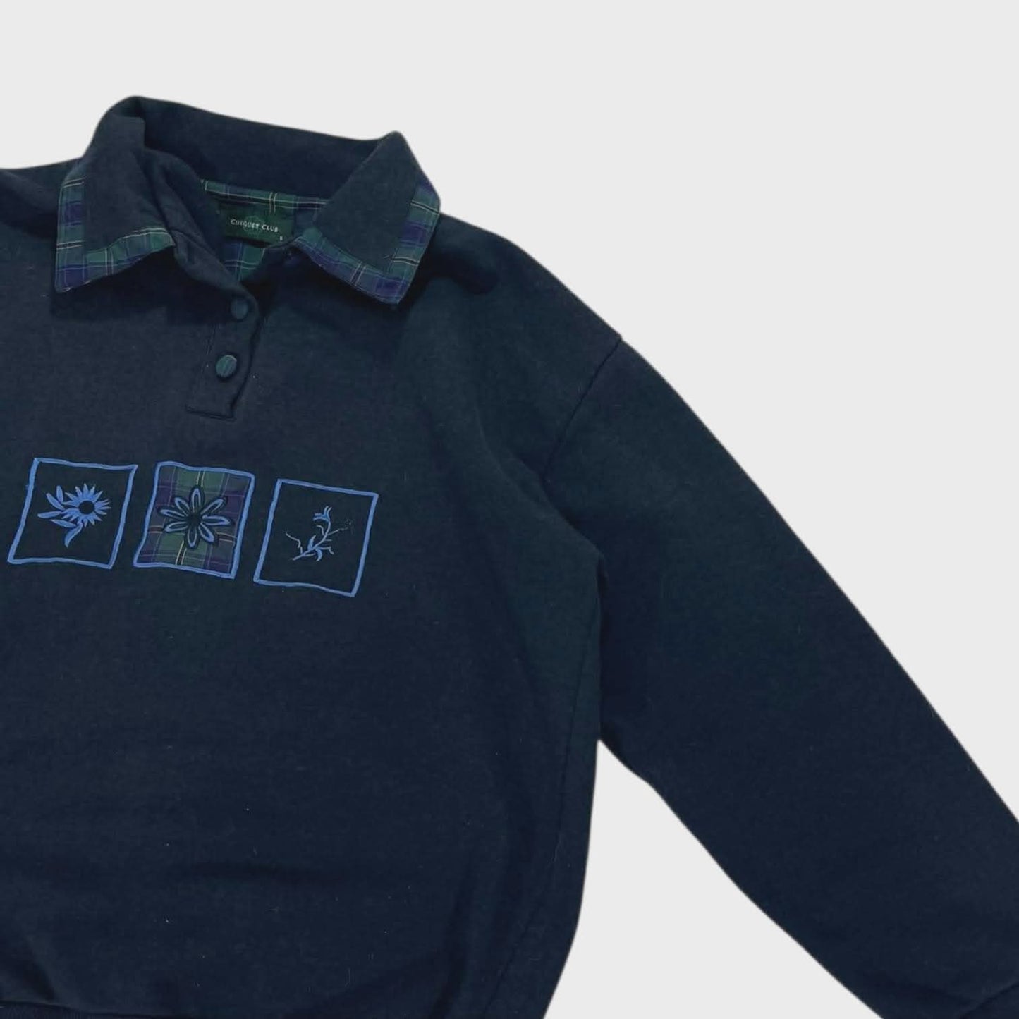 CHEQUER CLUB BLACK POLO SHIRT WITH FLORAL EMBROIDERY AND PLAID COLLAR (S-M)