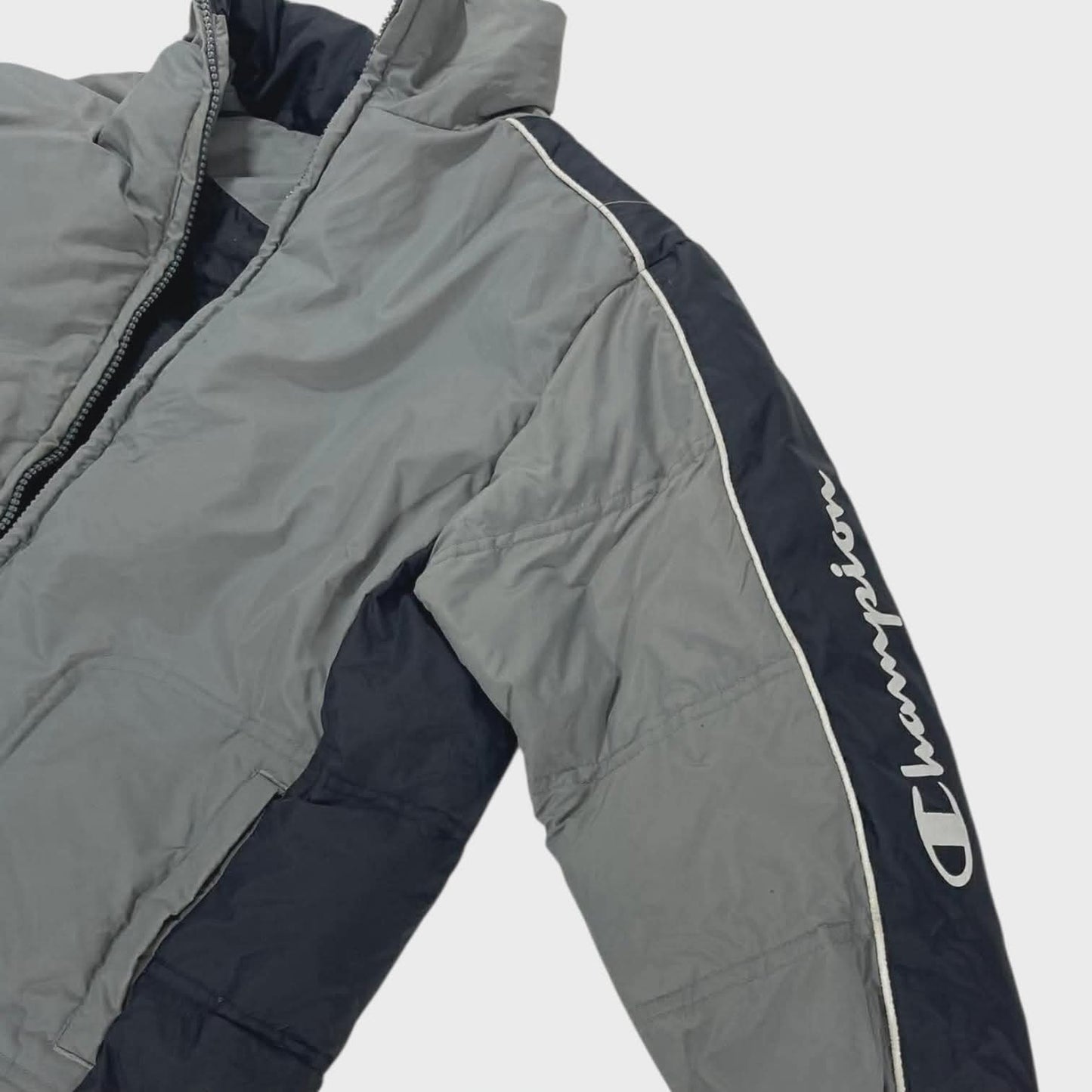 CHAMPION GREY PUFFER JACKET (S)