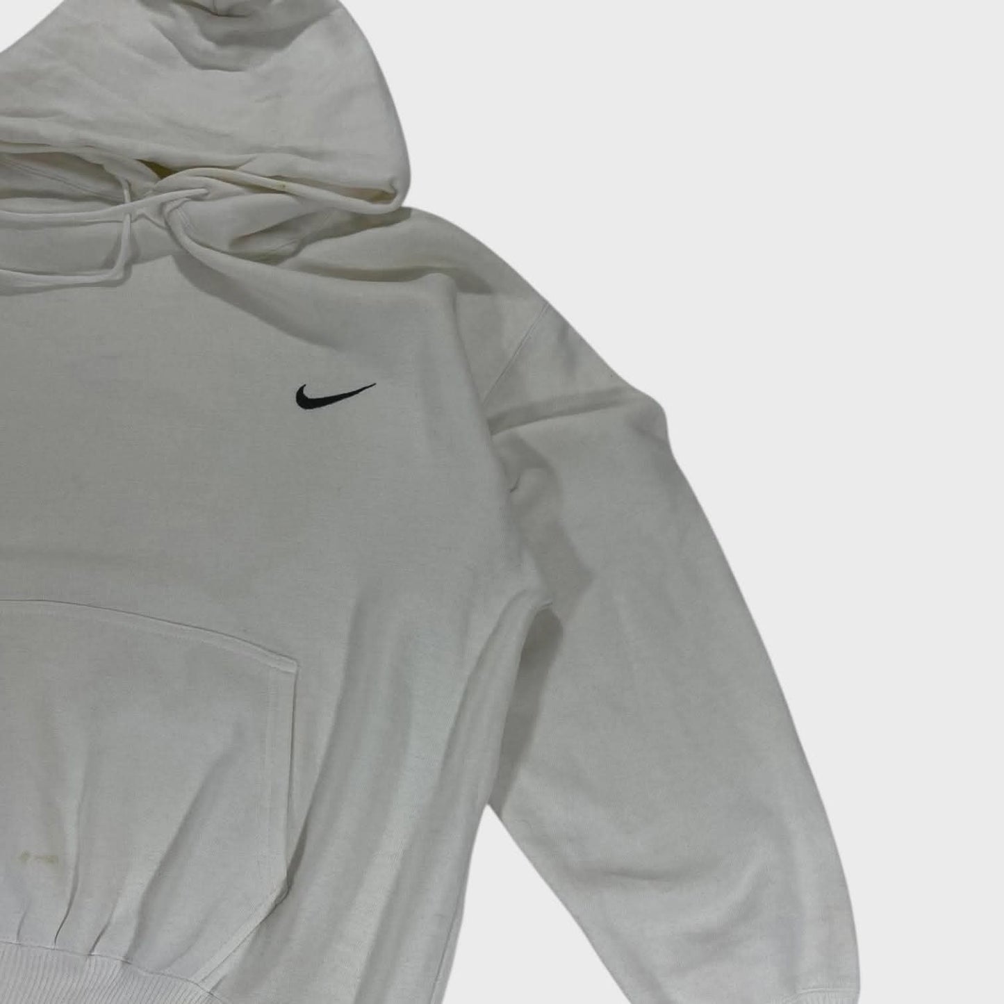 VINTAGE NIKE WHITE EMBROIDERED SWOOSH HOODIE (L)