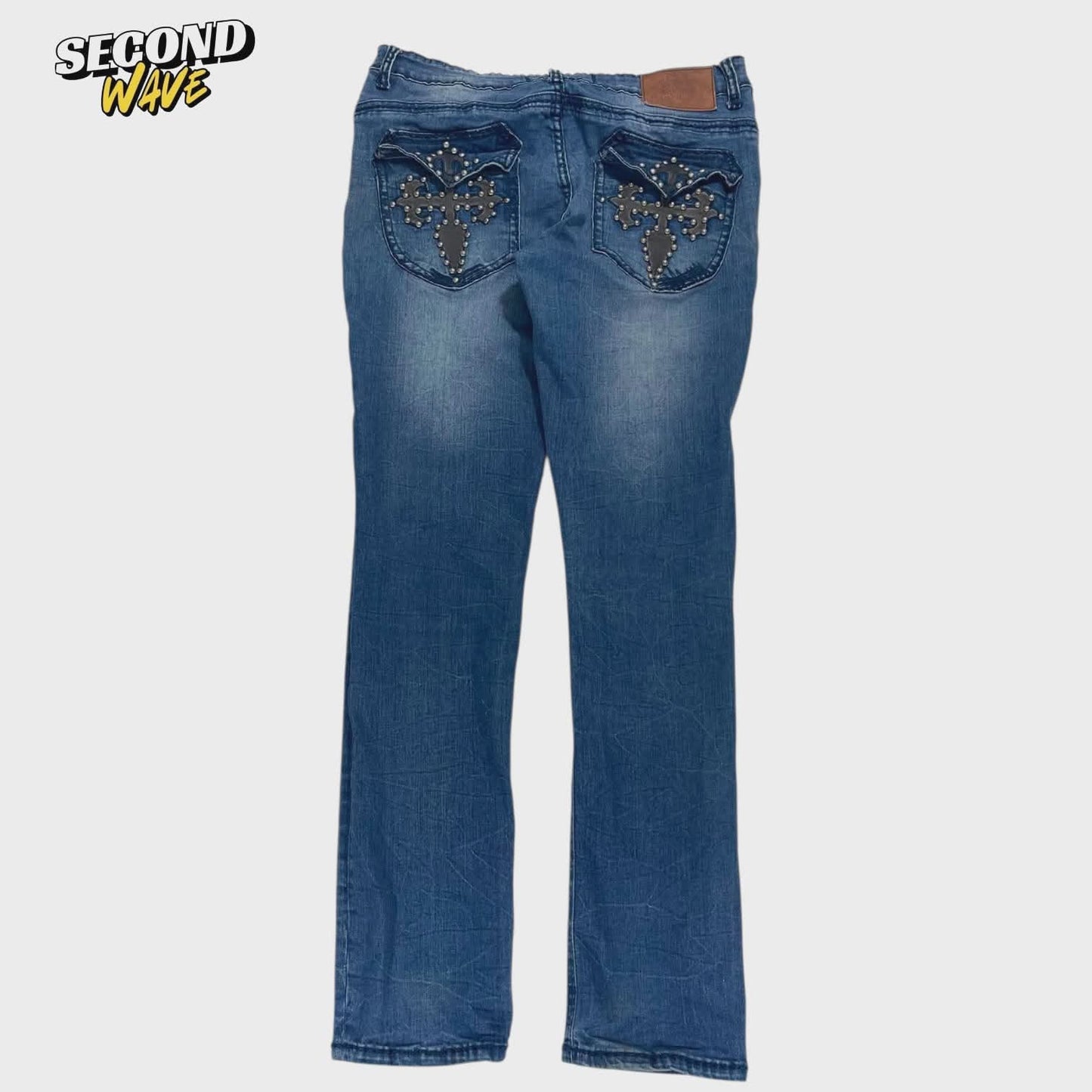 Y2K NEW LONDON LOW RISE BLUE JEANS WITH STUDDED CROSS DESIGN (32)