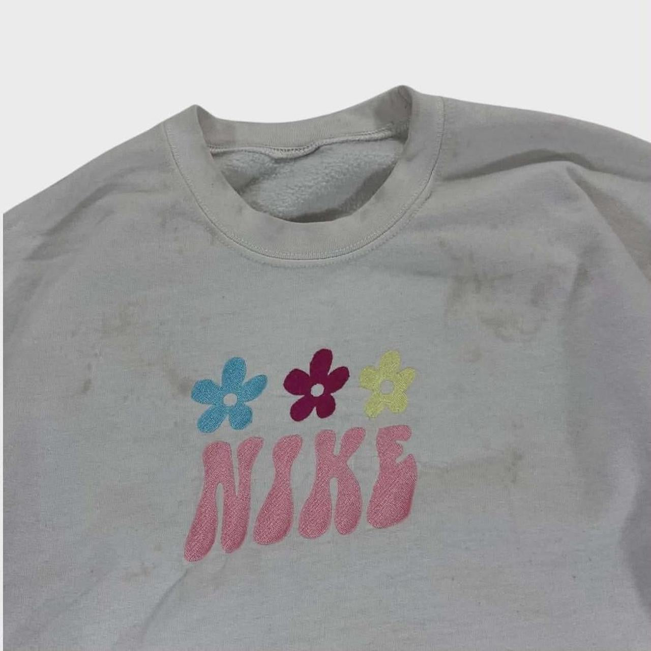 TRASHED BL NIKE CREWNECK SWEATSHIRT WITH FLOWER DESIGN (M)