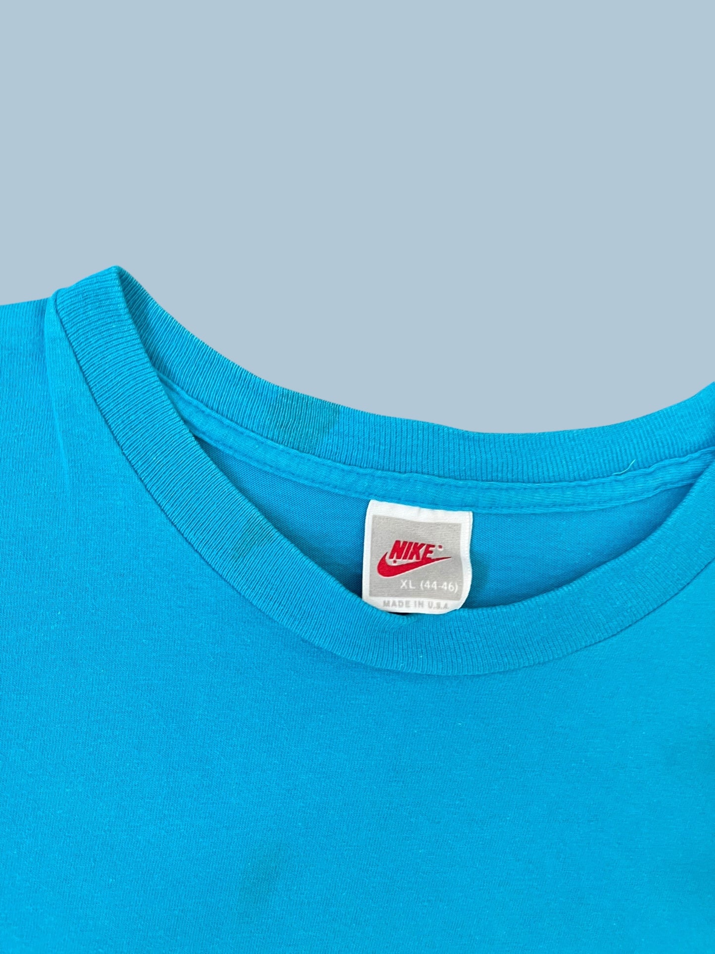 VINTAGE SINGLE STITCHED NIKE SHIRT (M)