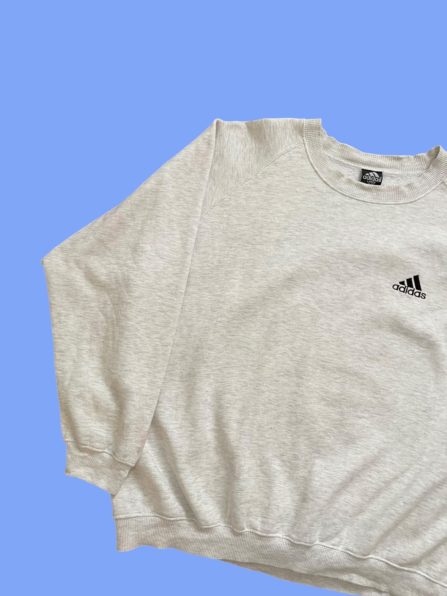 VINTAGE ADIDAS ESSENTIAL CREWNECK (L)