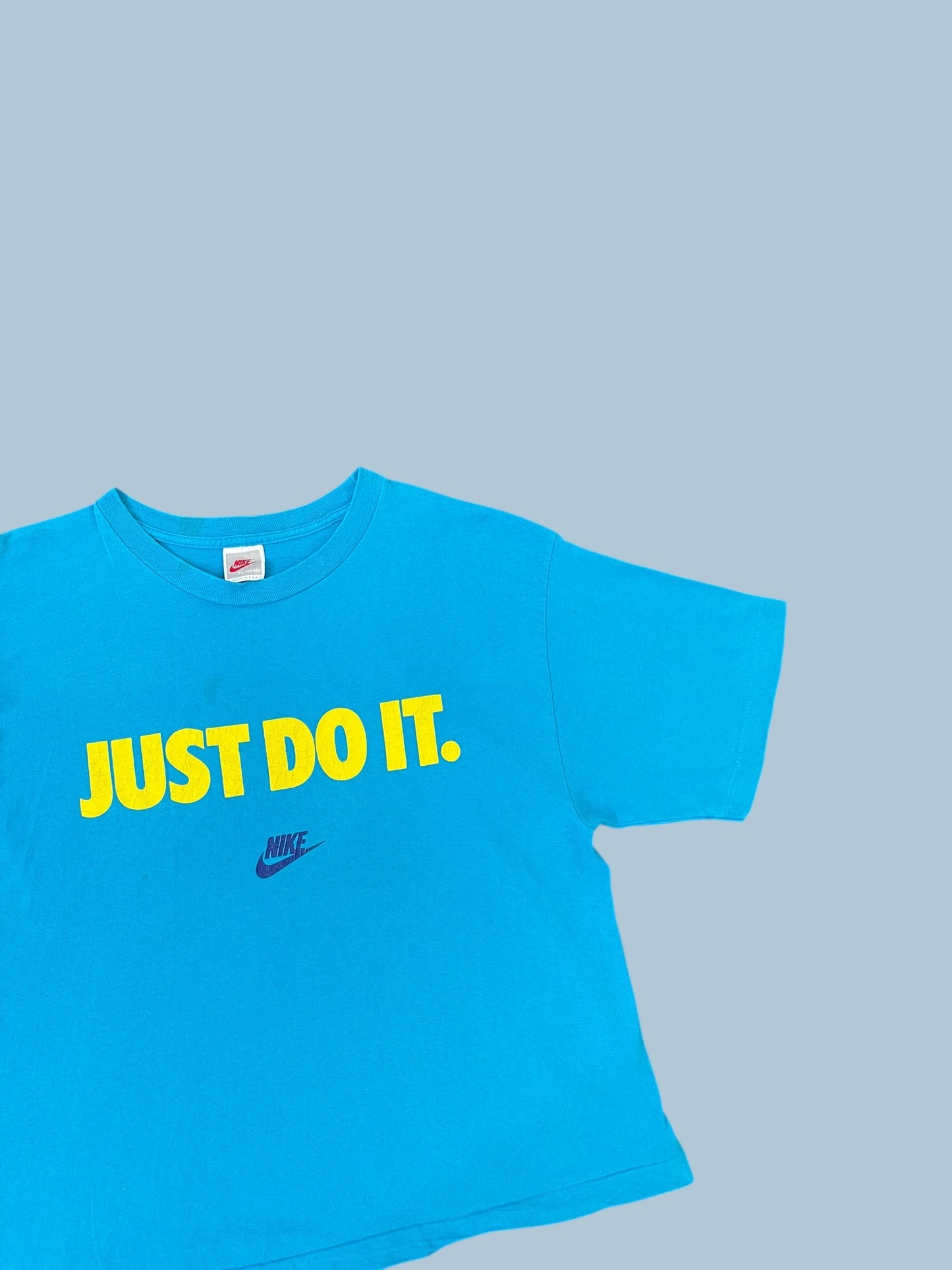 VINTAGE SINGLE STITCHED NIKE SHIRT (M)