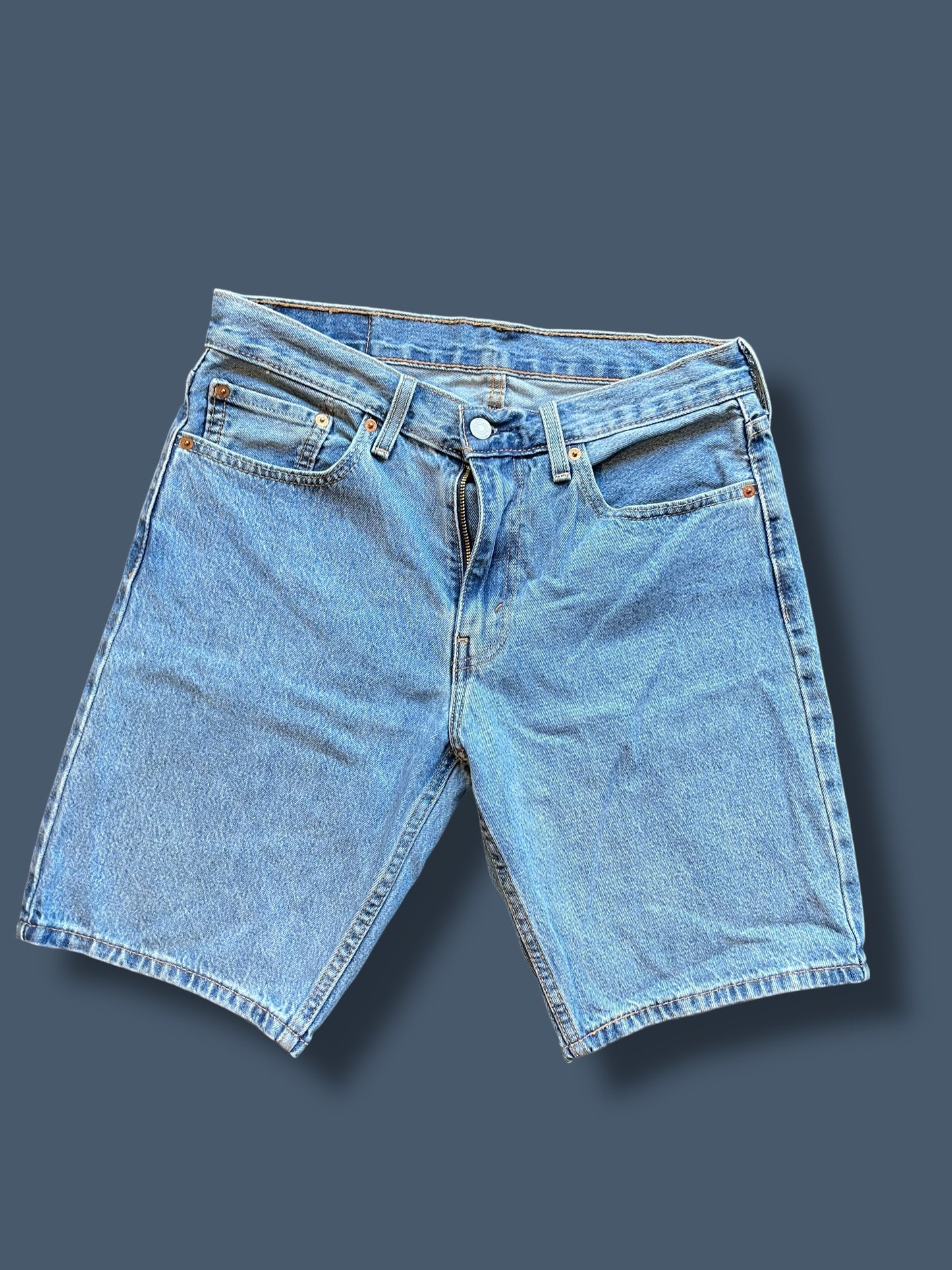 LEVIS SHORTS (32)
