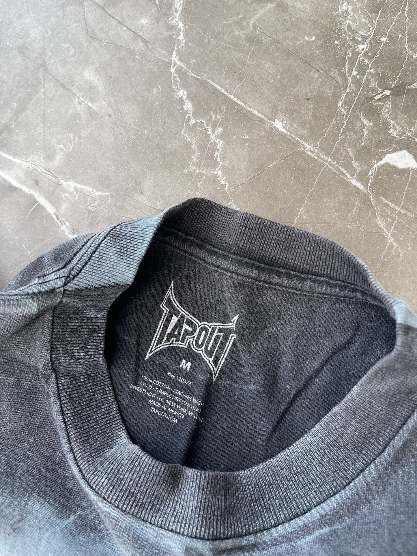 Y2K TAPOUT SHIRT (M)