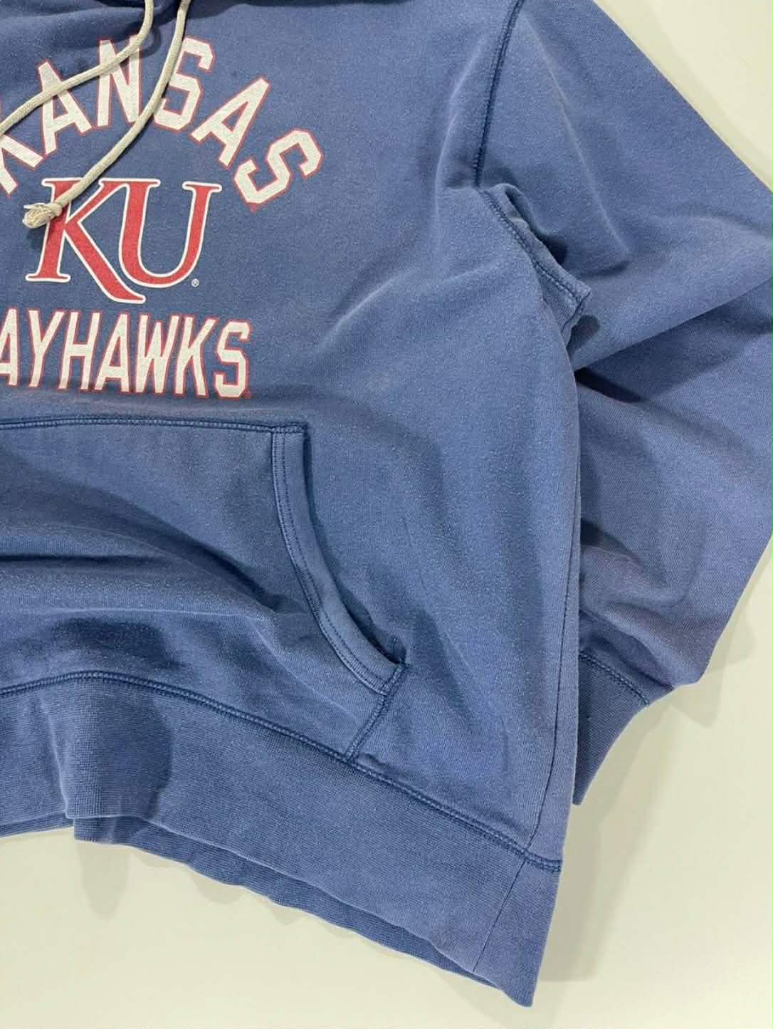 VINTAGE KANSAS HOODIE (M-L)