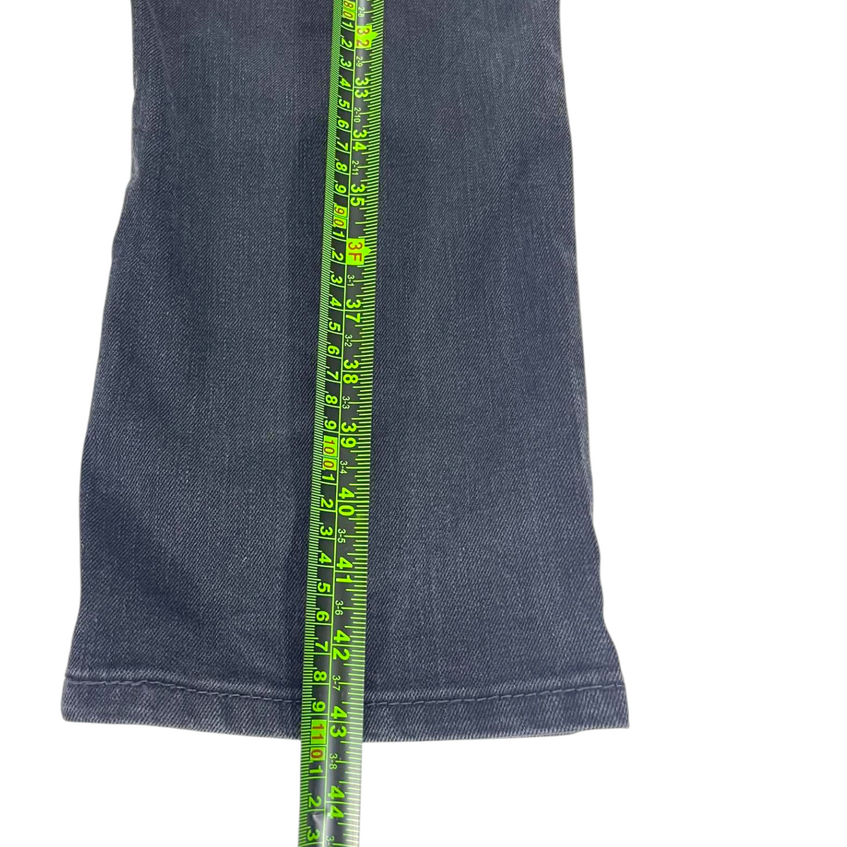 LEVI'S 511 BLACK JEANS (38)