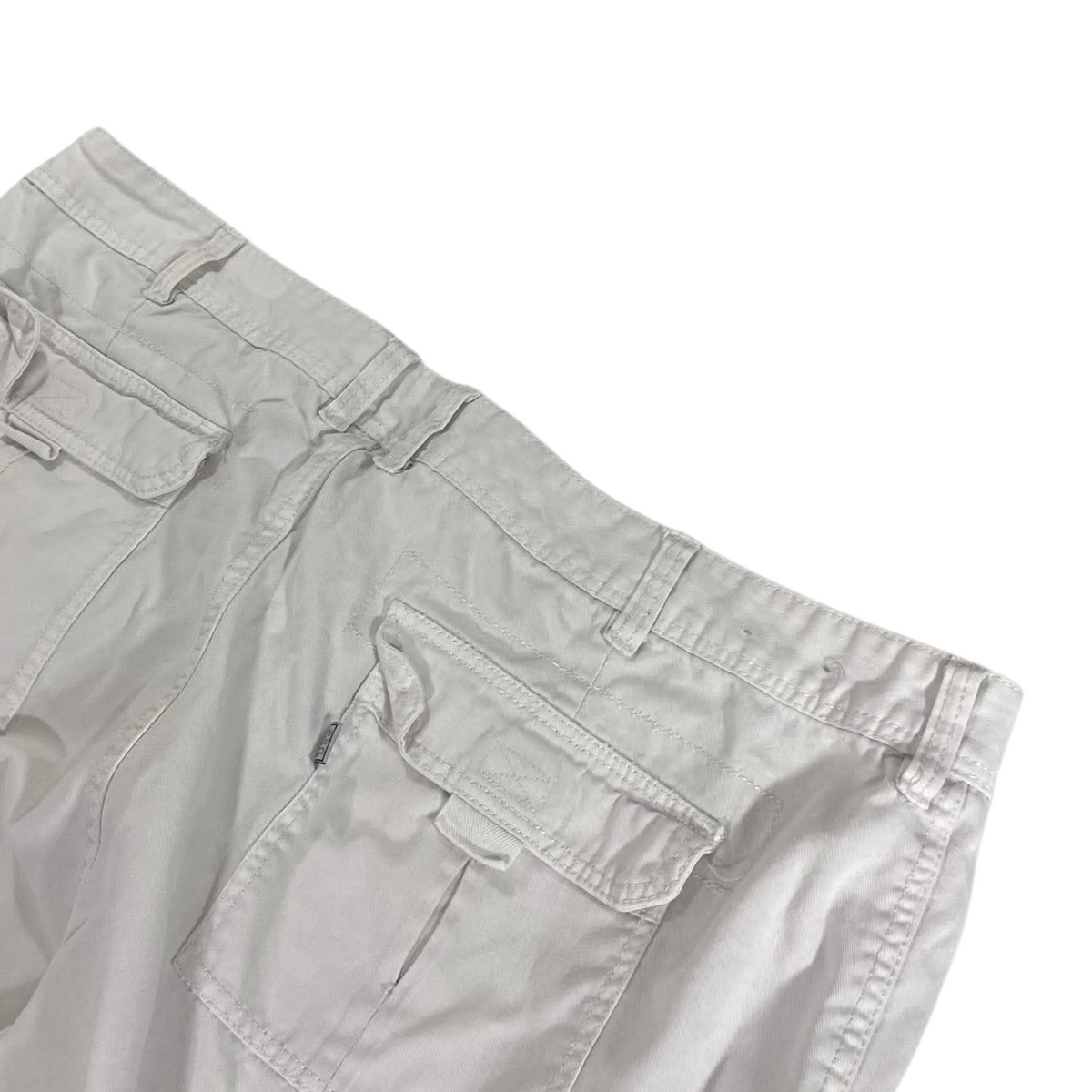 PRO CLUB WHITE CARGO SHORTS (BEST FIT 44)