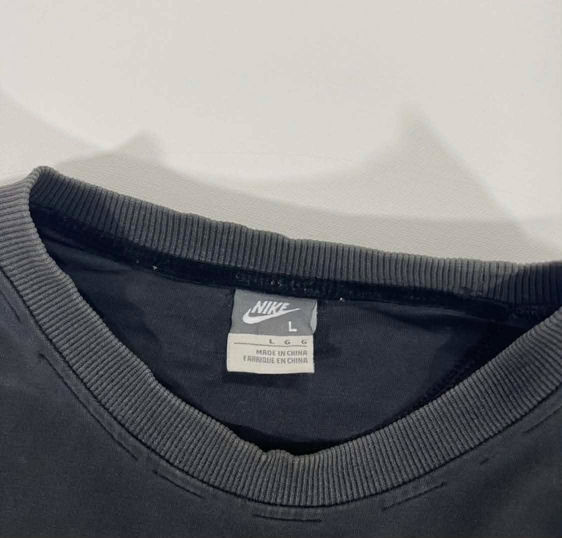 VINTAGE NIKE BLACK CREWNECK SWEATSHIRT WITH WHITE LOGO (L)