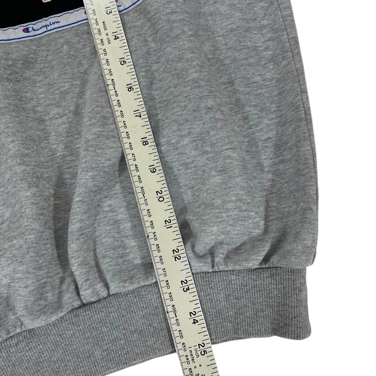 CHAMPION GREY CREWNECK SWEATSHIRT (M)