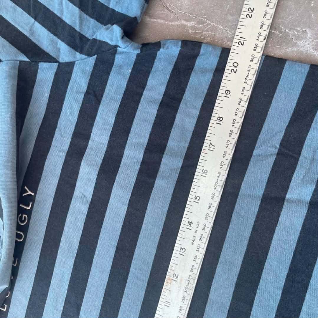 CLASSIC I LOVE UGLY ESSENTIALS SHIRT (L)