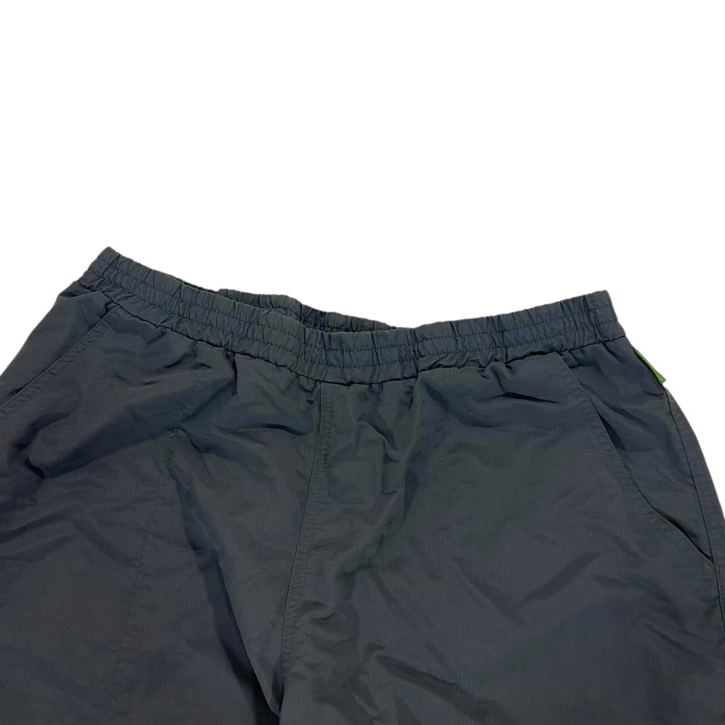 KATHMANDU COOL GREY SHORTS (L)