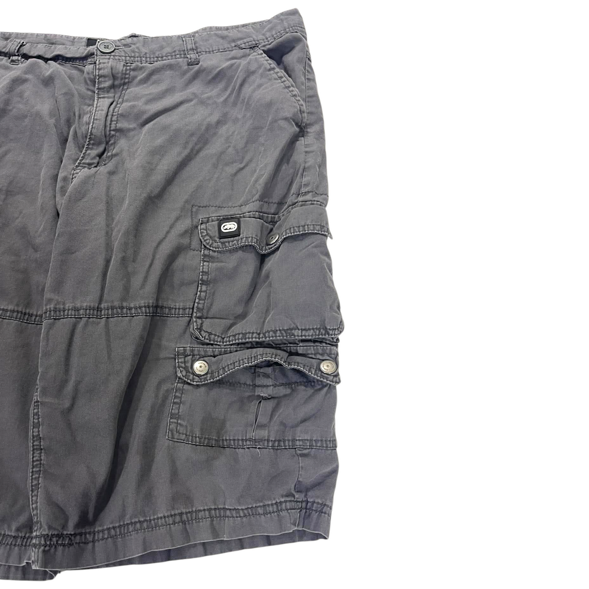 Y2K ECKO UNLTD. GRAY CARGO SHORTS (36)
