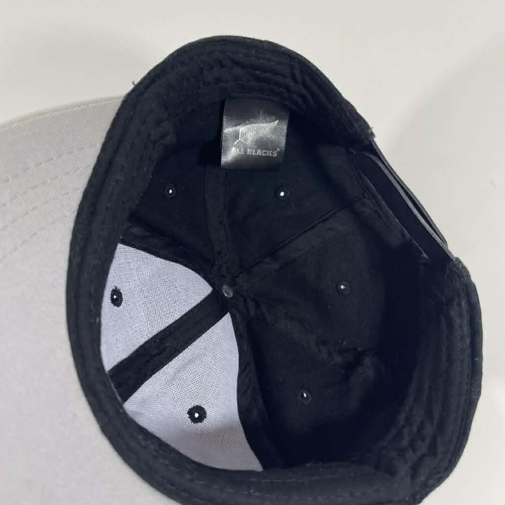 ALL BLACKS BLACK AND GREY SNAPBACK HAT