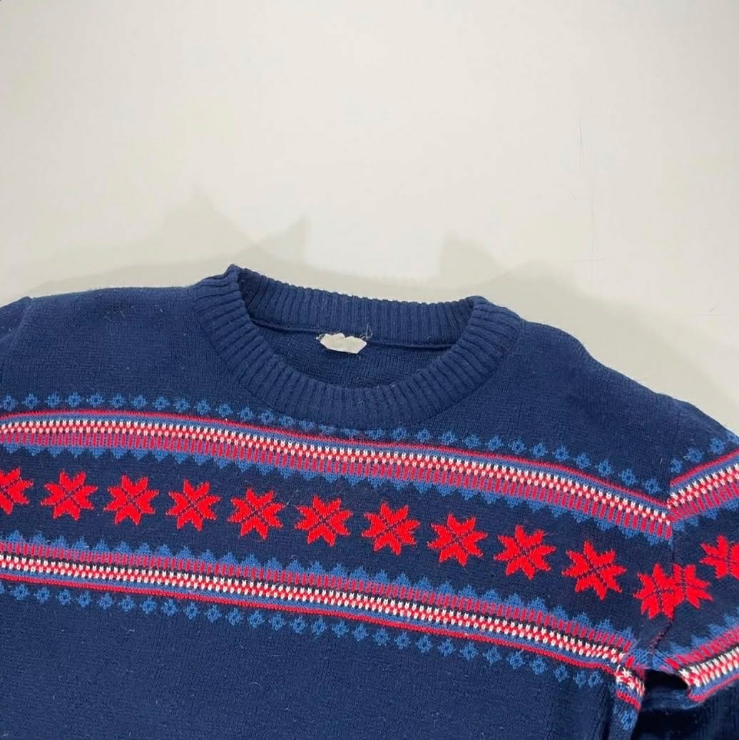 VINTAGE NAVY BLUE VINTAGE SWEATER WITH RED ACCENTS (M)