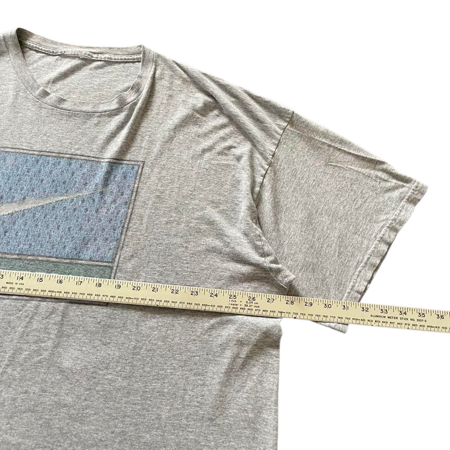 VINTAGE NIKE GREY BASKETBALL TEE WITH GRAPHIC DESIGN (XL)