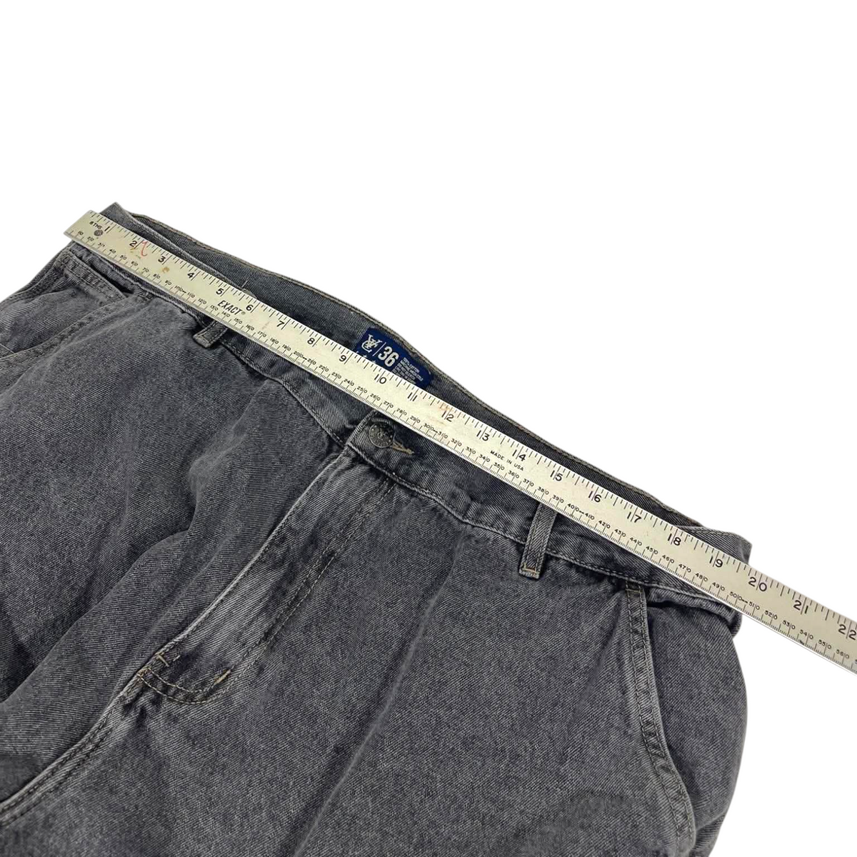 Y2K GRAY DENIM SHORTS (40)