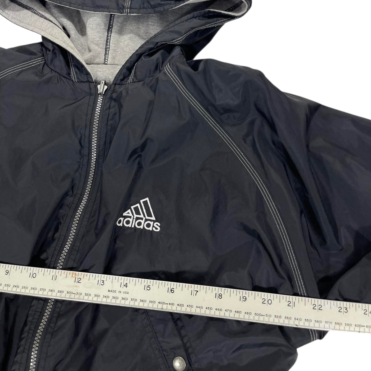 VINTAGE 2 IN 1 ADIDAS REVERSIBLE GREY ZIP UP JACKER WITH EMBROIDED LOGO (S-M)
