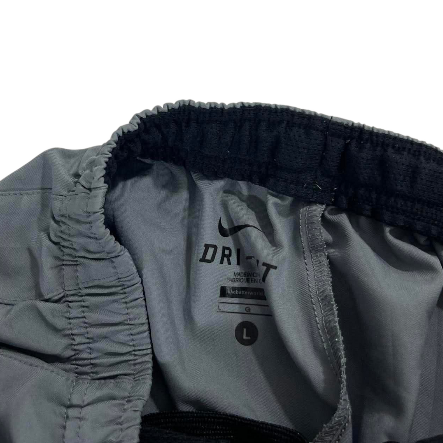 NIKE DRI-FIT GRAY BAGGY SWEATPAMTS (L)'¹⁴