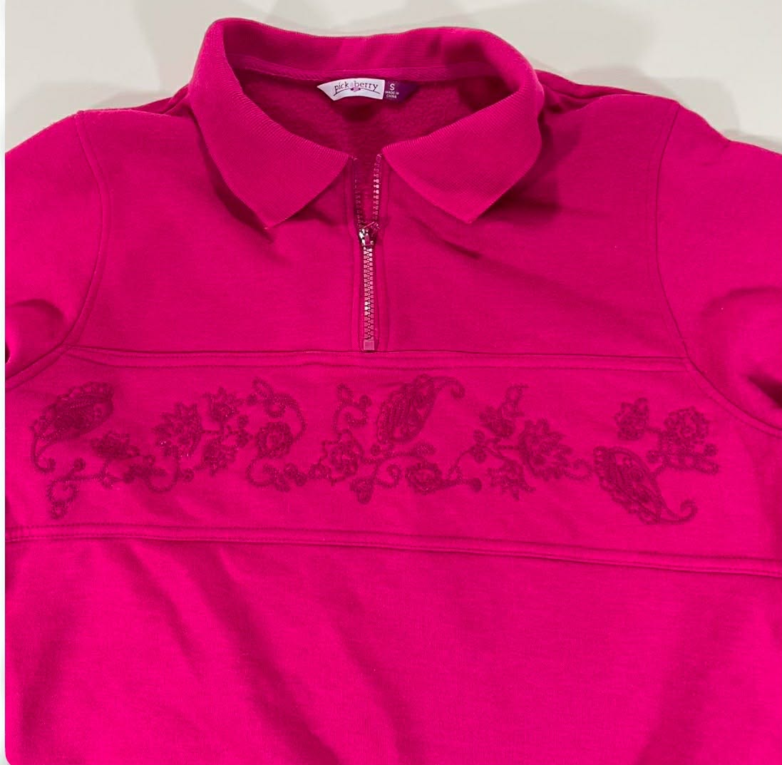VINTAGE PICK A BERRY PINK QUARTER ZIP SWEATSHIRT WITH FLORAL EMBROIDERY (S-M)