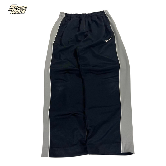 VINTAGE NIKE BLACK/GREY BAGGY TRACK PANTS (XL) '⁸